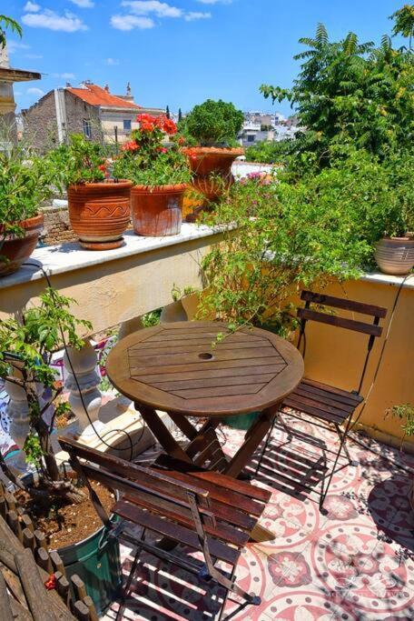 At The Foot Of Acropolis. Villa Athens Exterior photo