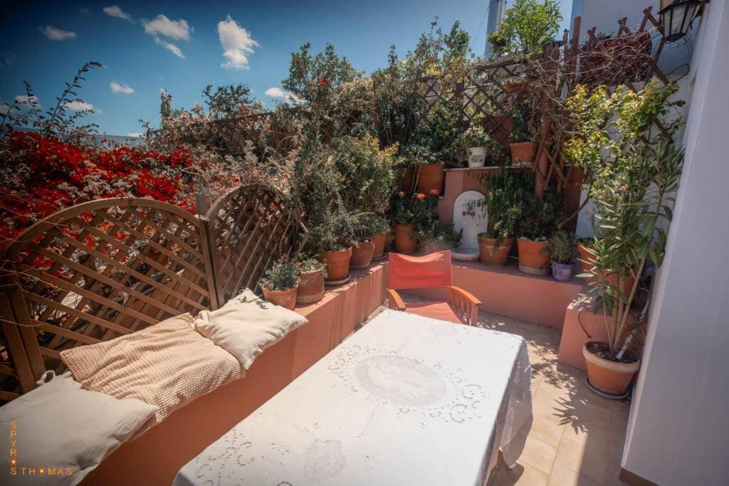At The Foot Of Acropolis. Villa Athens Exterior photo